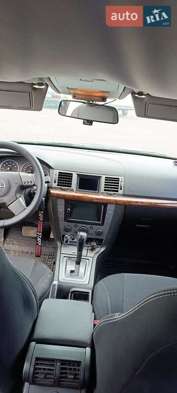 Седан Opel Vectra 2003 в Кривом Роге