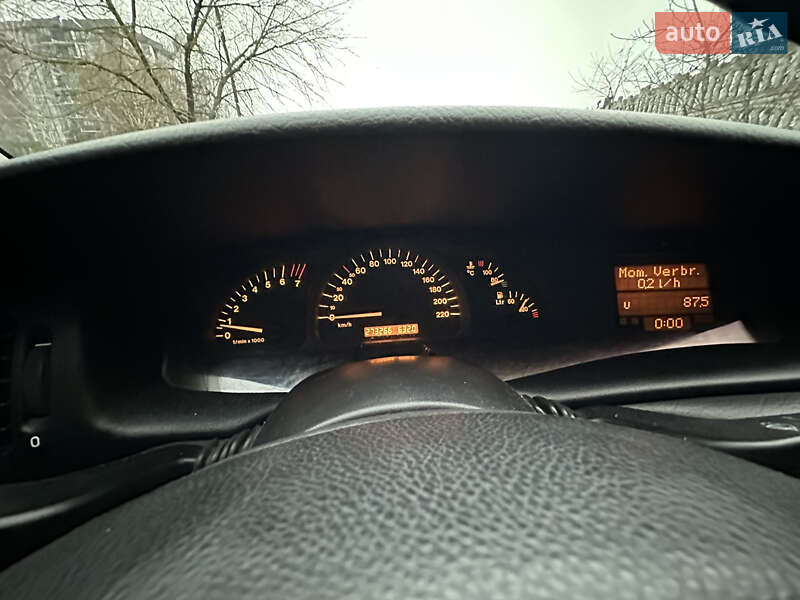 Седан Opel Vectra 2001 в Івано-Франківську