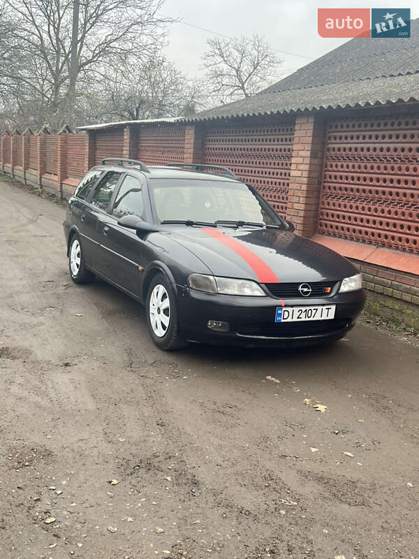 Универсал Opel Vectra 1998 в Львове