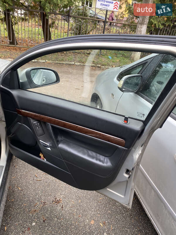 Седан Opel Vectra 2004 в Чернігові