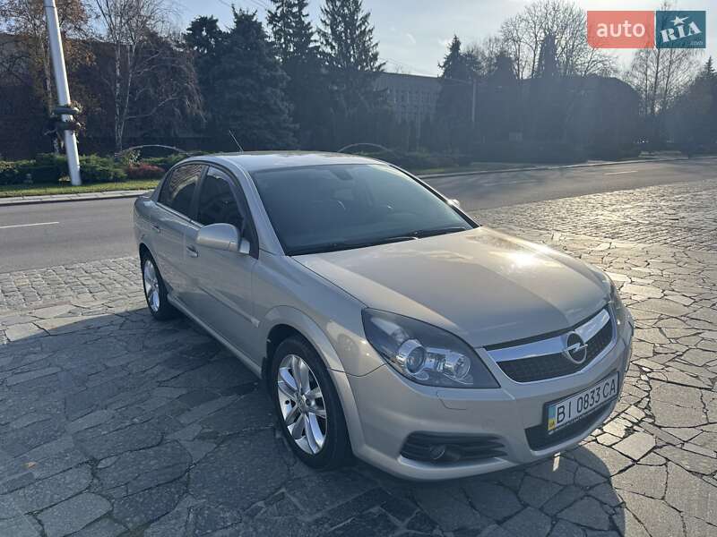Седан Opel Vectra 2008 в Горішніх Плавнях