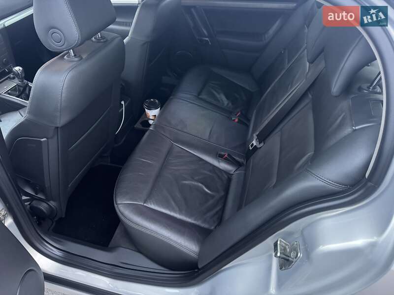 Седан Opel Vectra 2008 в Горішніх Плавнях