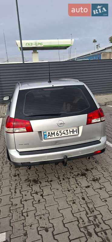Універсал Opel Vectra 2005 в Житомирі