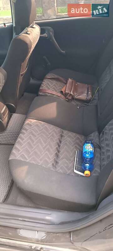 Седан Opel Vectra 2001 в Ужгороді