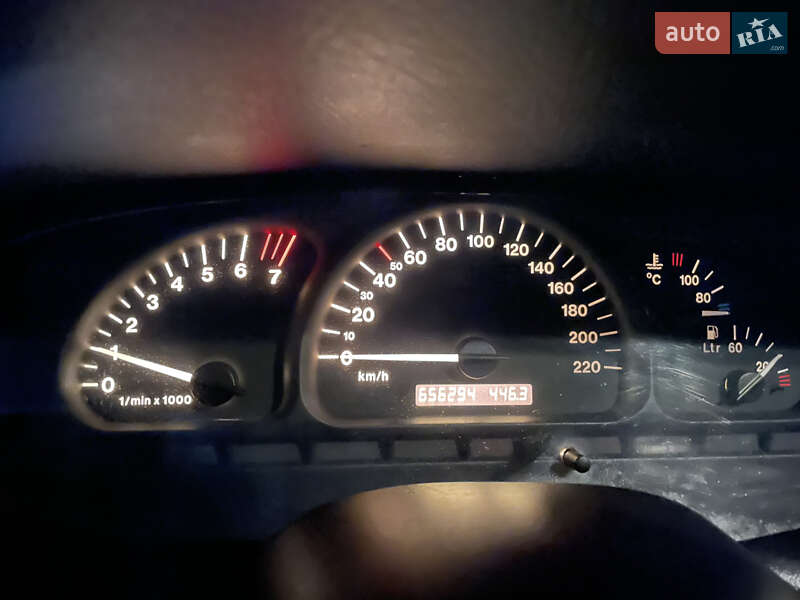 Седан Opel Vectra 2000 в Чернівцях