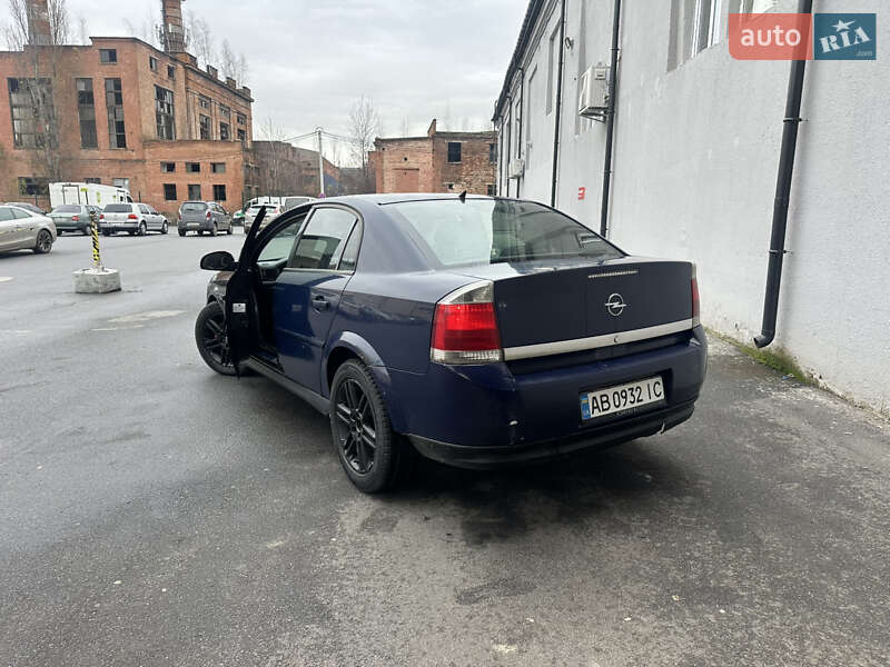 Седан Opel Vectra 2004 в Виннице