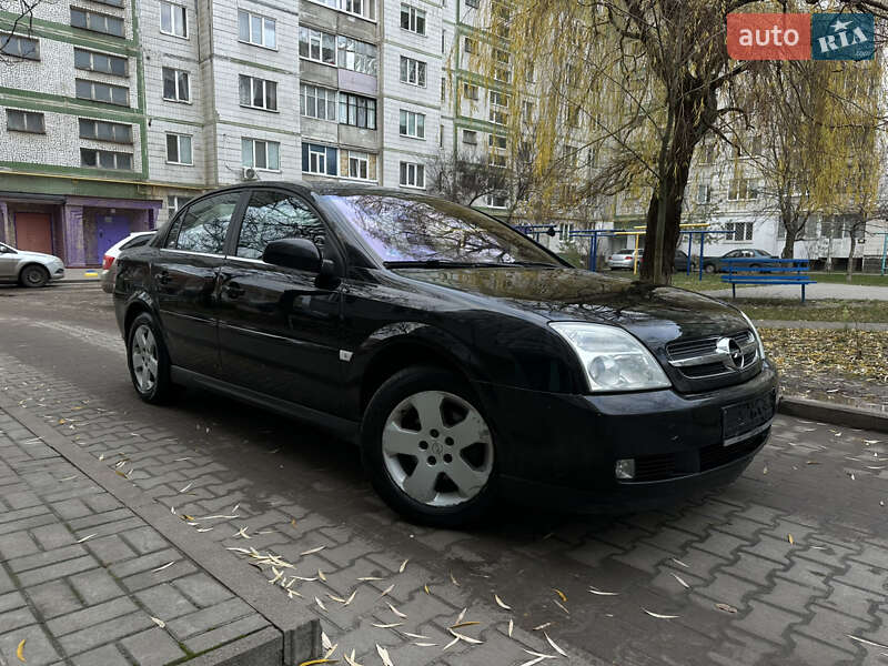 Седан Opel Vectra 2004 в Сумах