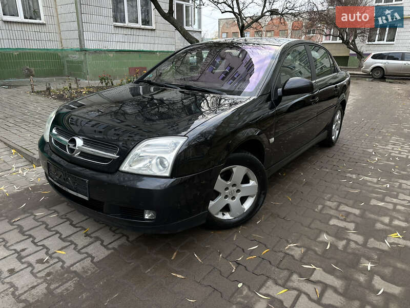 Седан Opel Vectra 2004 в Сумах