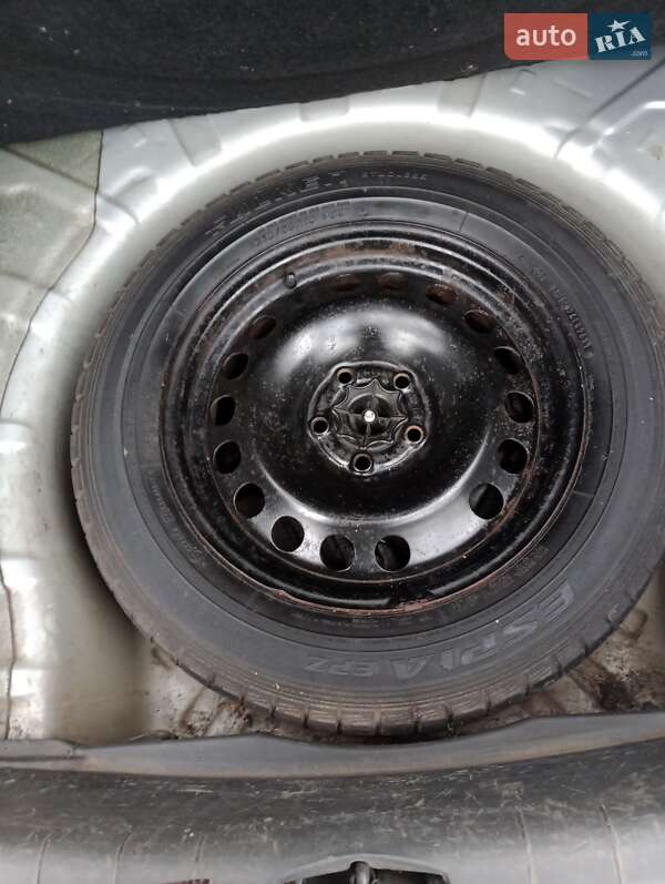 Ліфтбек Opel Vectra 2003 в Лебедині