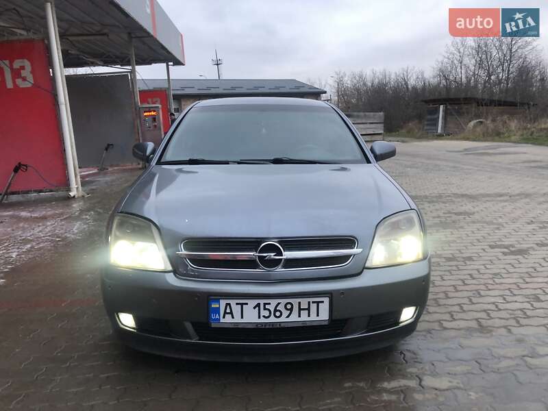 Седан Opel Vectra 2005 в Калуші
