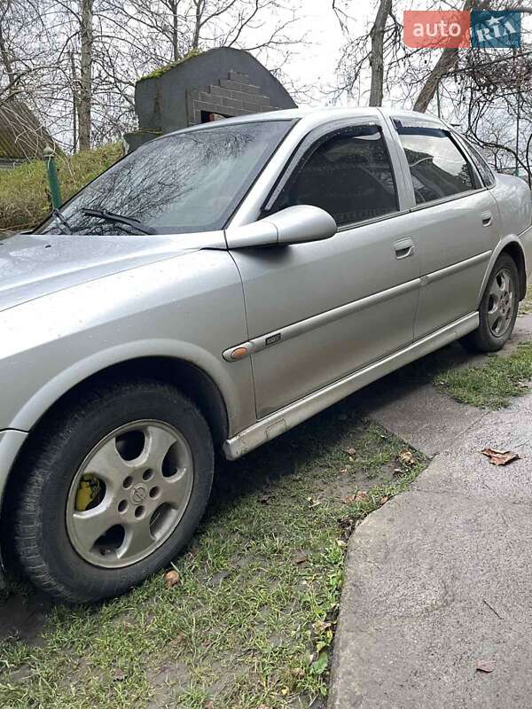 Седан Opel Vectra 2001 в Ровно