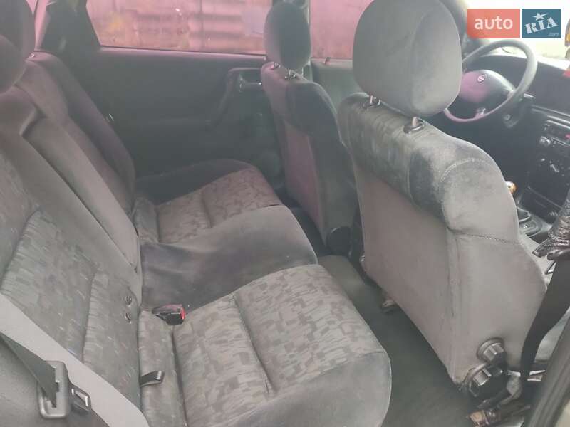 Ліфтбек Opel Vectra 1999 в Іллінцях фото 6 Ліфтбек Opel Vectra 1999 в Іллінцях