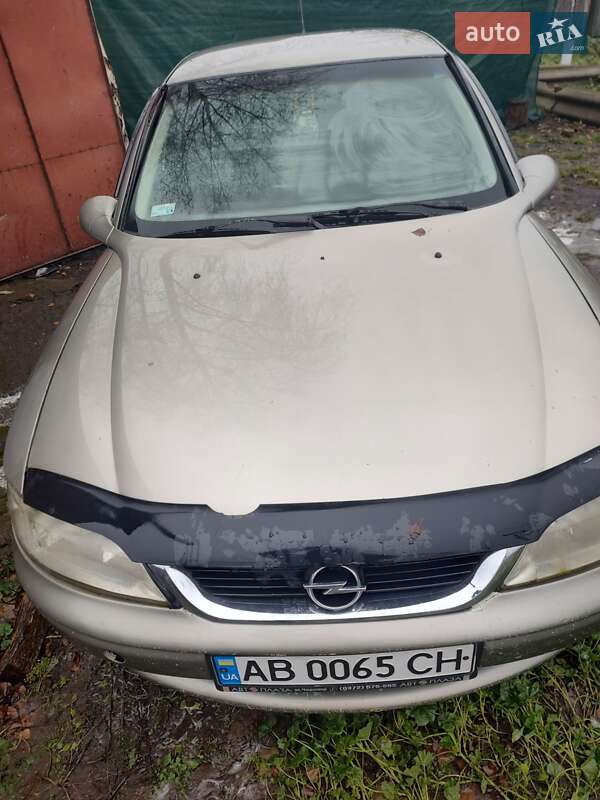 Ліфтбек Opel Vectra 1999 в Іллінцях фото Ліфтбек Opel Vectra 1999 в Іллінцях