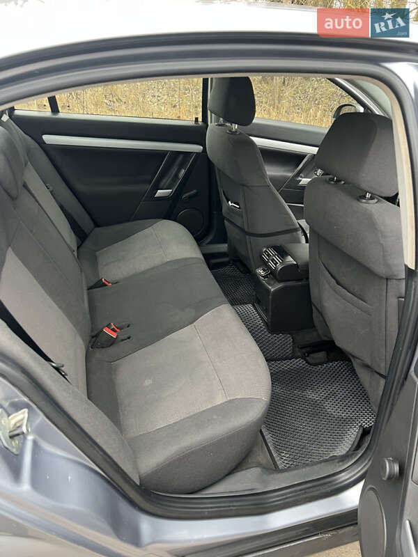 Седан Opel Vectra 2003 в Звягелі фото 12 Седан Opel Vectra 2003 в Звягелі
