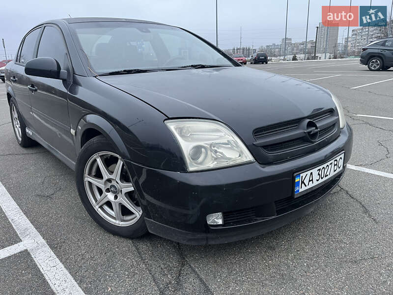 Седан Opel Vectra 2004 в Киеве