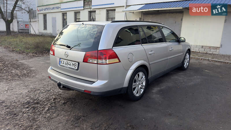 Универсал Opel Vectra 2004 в Полтаве
