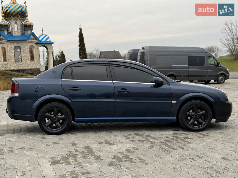 Седан Opel Vectra 2002 в Чернівцях