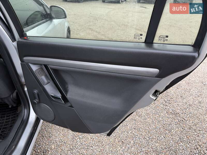 Седан Opel Vectra 2006 в Кропивницькому фото 13 Седан Opel Vectra 2006 в Кропивницькому