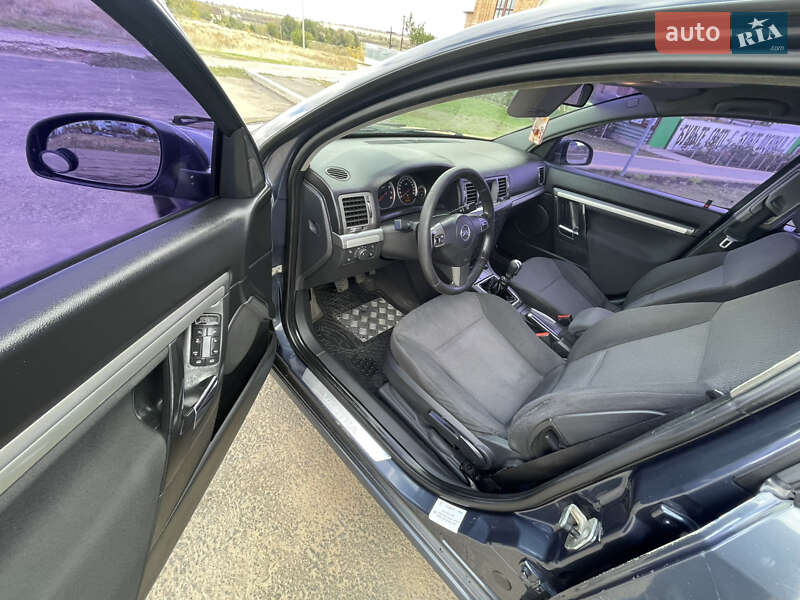 Седан Opel Vectra 2007 в Николаеве