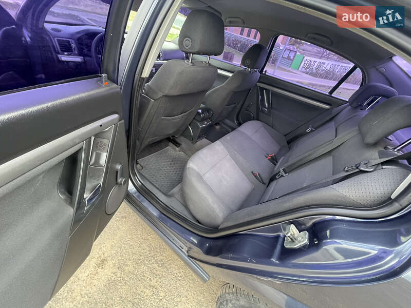 Седан Opel Vectra 2007 в Николаеве