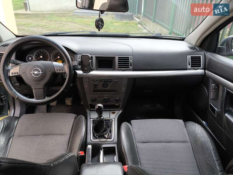 Ліфтбек Opel Vectra 2003 в Дрогобичі