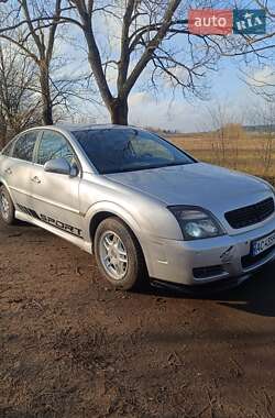 Лифтбек Opel Vectra 2003 в Голобах