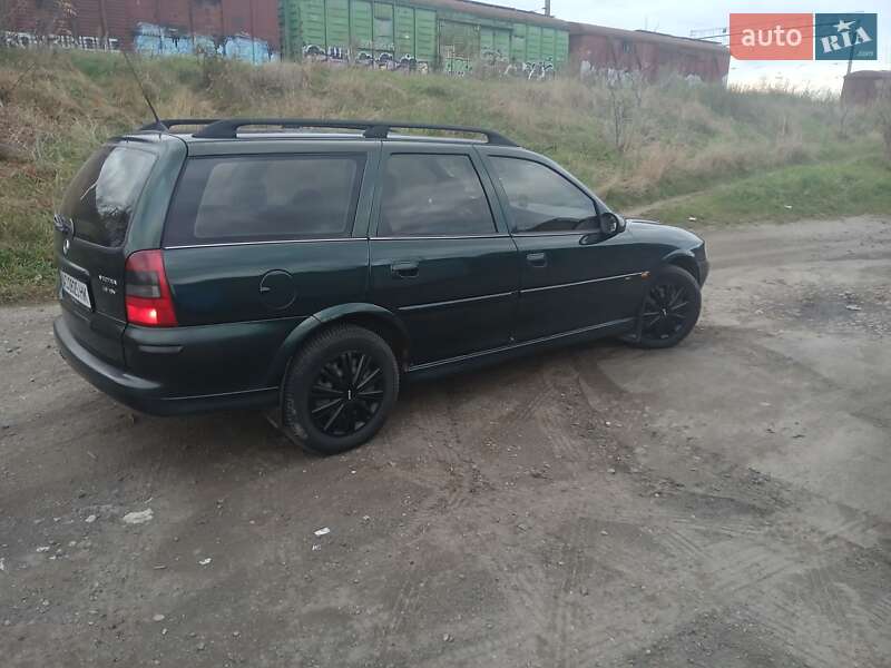 Универсал Opel Vectra 1999 в Рожище