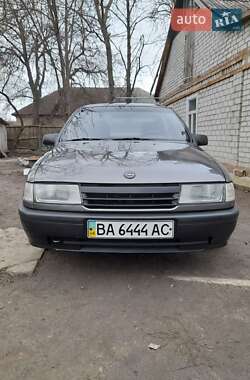 Седан Opel Vectra 1989 в Світловодську