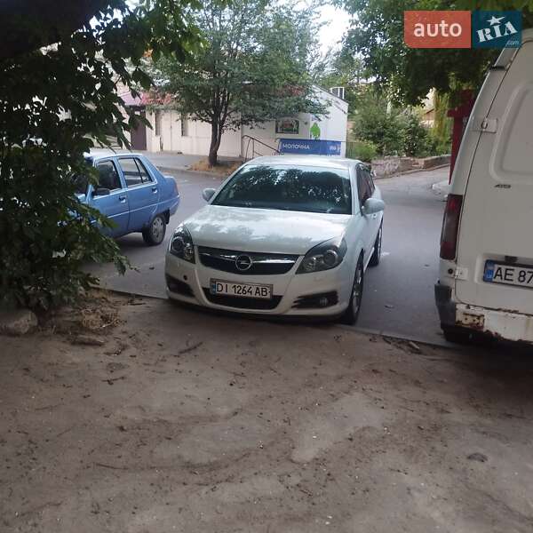Седан Opel Vectra 2008 в Верхнеднепровске