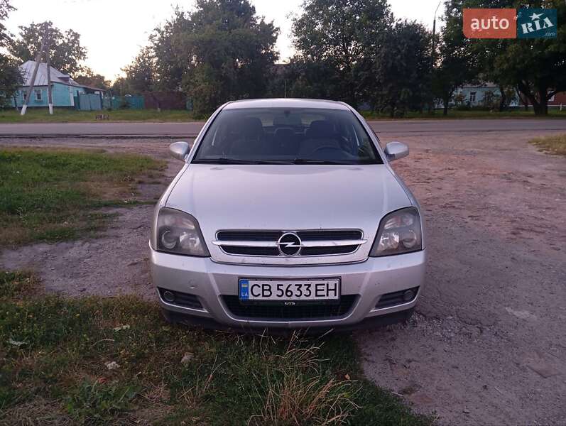 Лифтбек Opel Vectra 2004 в Путивле