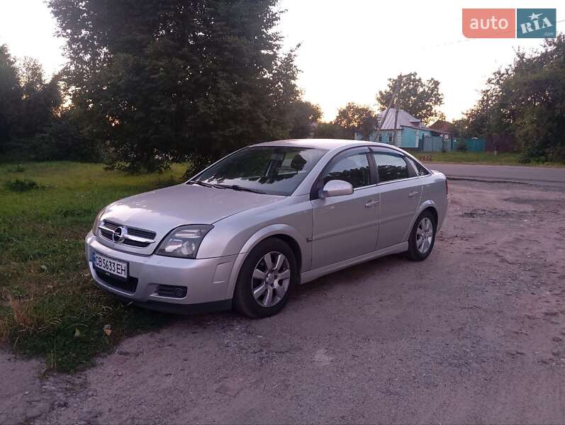 Лифтбек Opel Vectra 2004 в Путивле