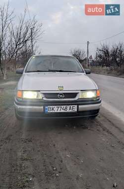 Седан Opel Vectra 1993 в Здолбунове