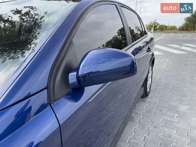 Седан Opel Vectra 2003 в Тульчине