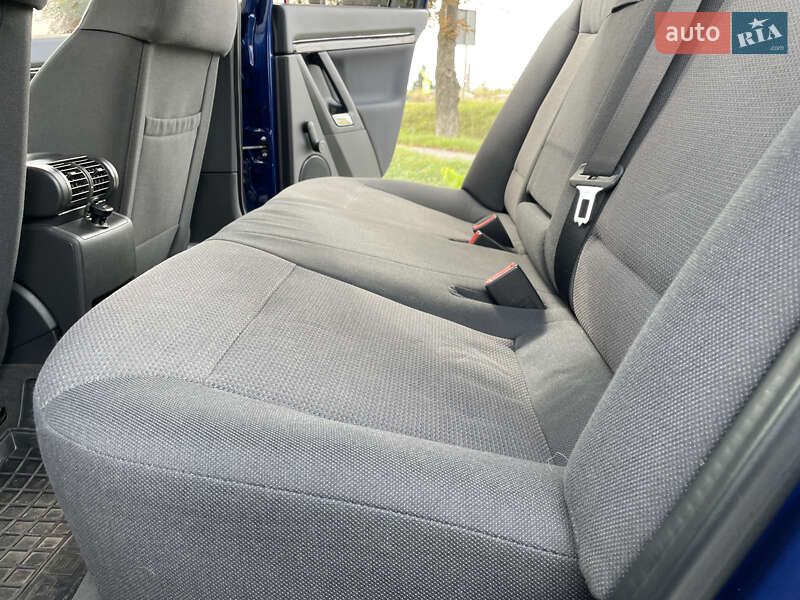 Седан Opel Vectra 2003 в Тульчине