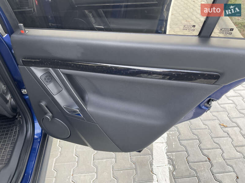 Седан Opel Vectra 2003 в Тульчине