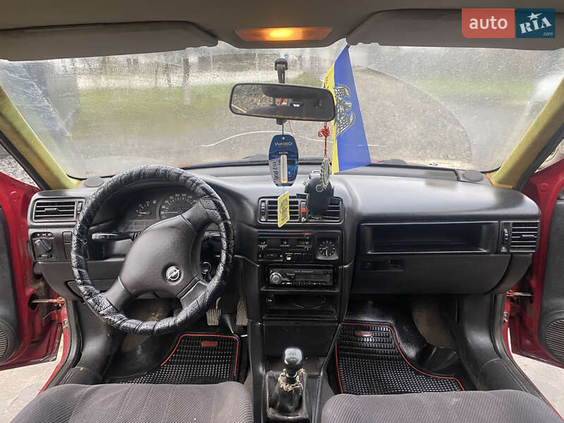 Седан Opel Vectra 1990 в Ковелі