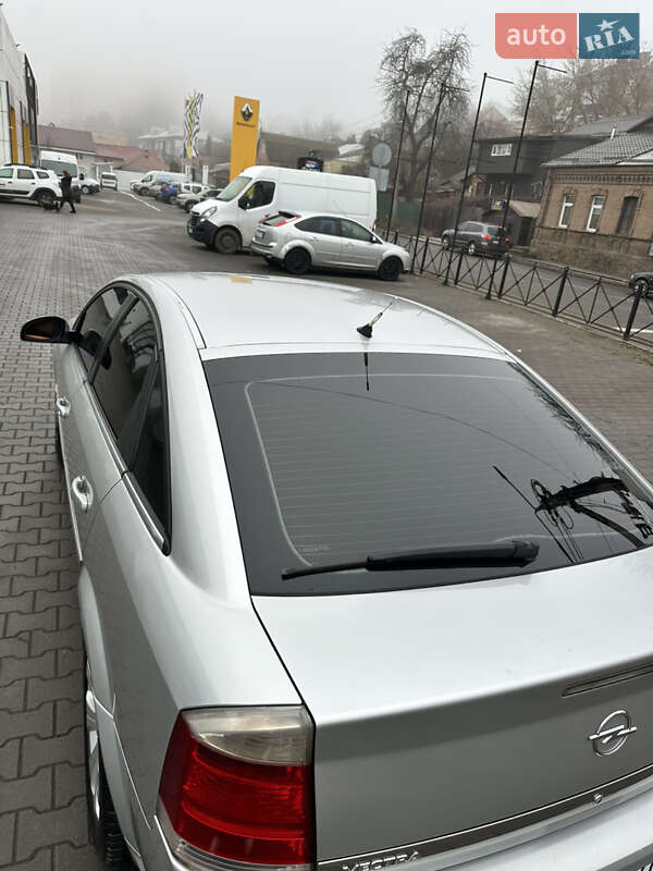 Лифтбек Opel Vectra 2007 в Виннице