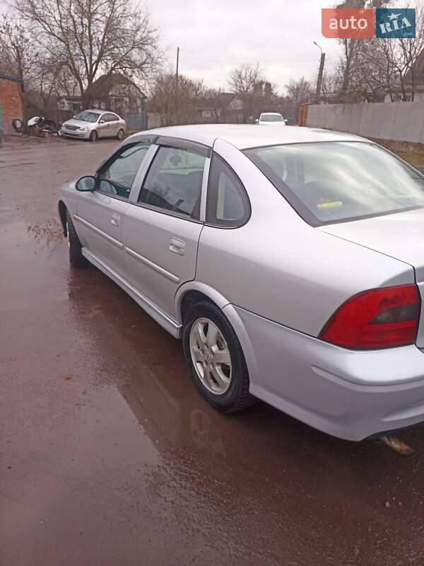 Седан Opel Vectra 2001 в Липовой Долине
