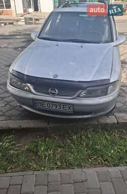 Універсал Opel Vectra 1997 в Чугуєві
