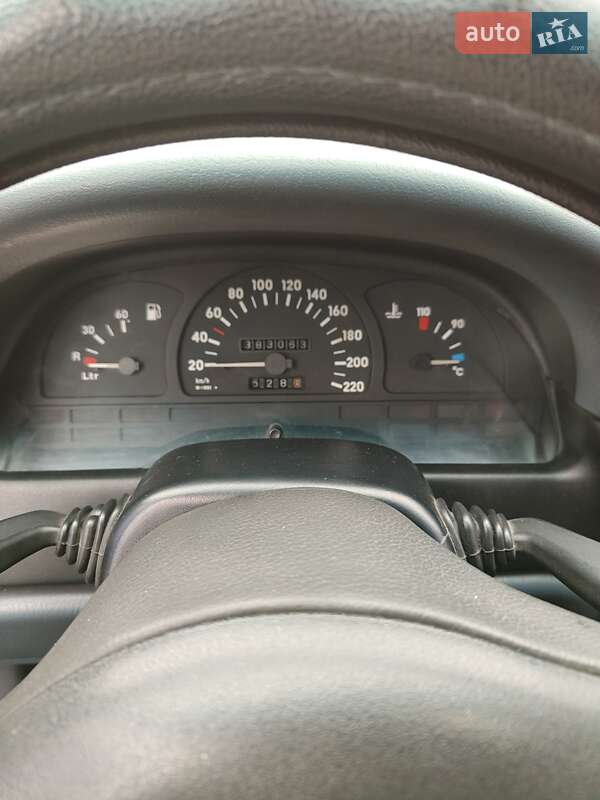 Седан Opel Vectra 1990 в Києві