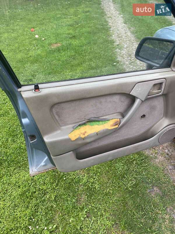 Седан Opel Vectra 1991 в Самборе