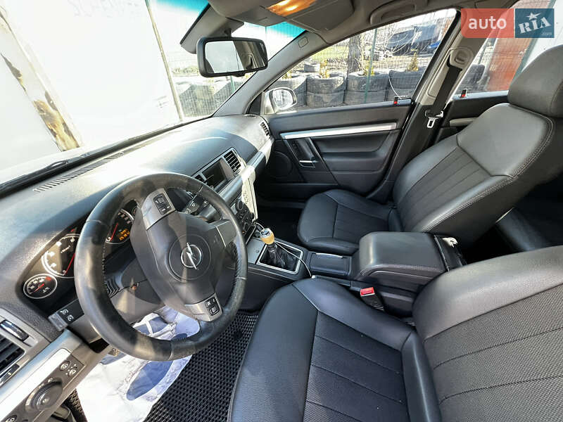 Универсал Opel Vectra 2008 в Умани