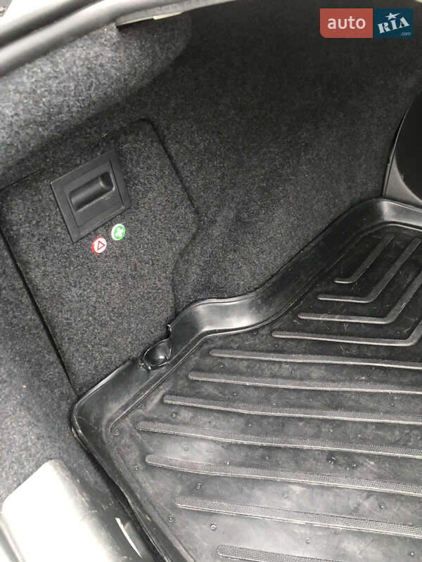 Седан Opel Vectra 2007 в Львове