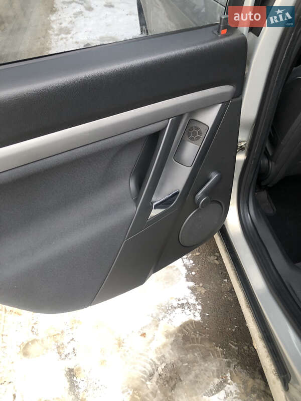 Седан Opel Vectra 2007 в Львове