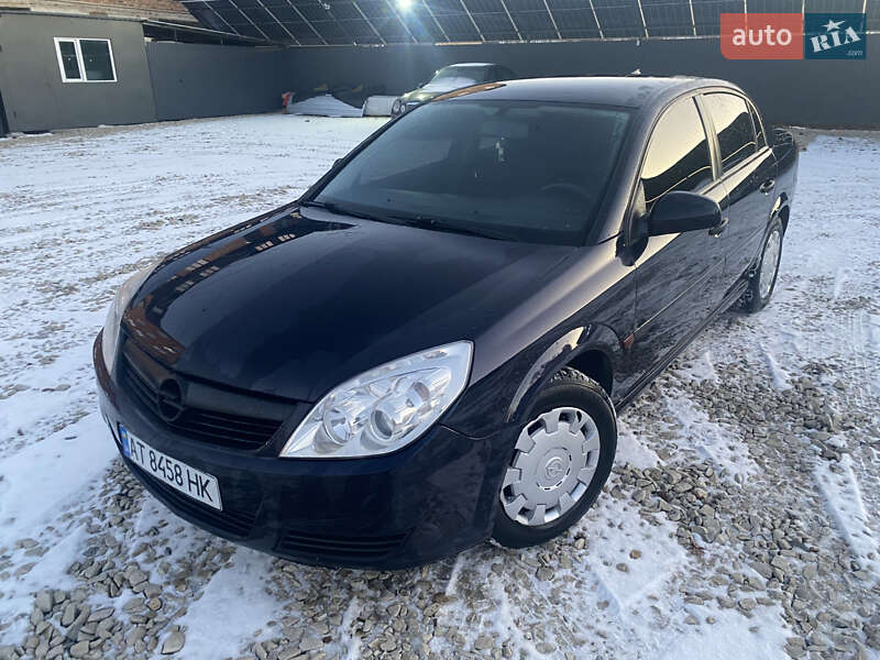 Седан Opel Vectra 2005 в Калуше