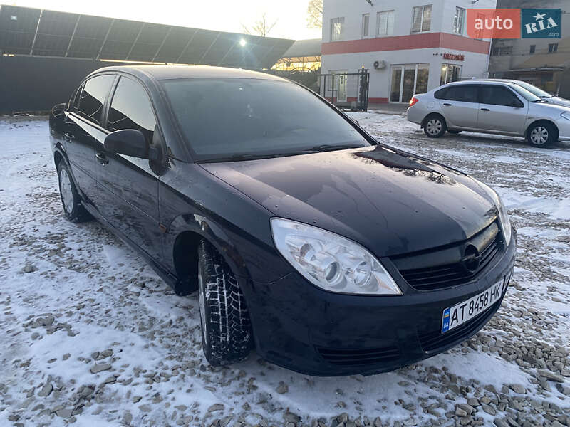 Седан Opel Vectra 2005 в Калуше