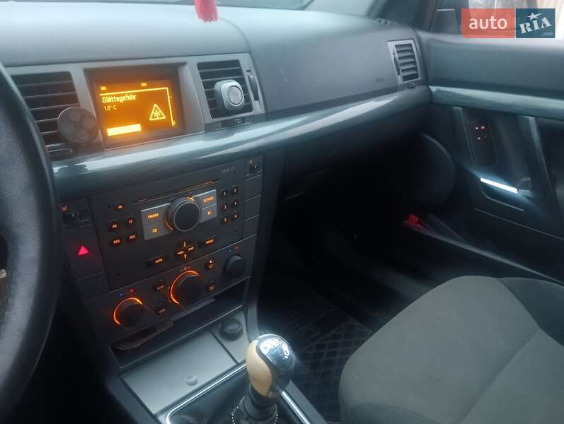 Универсал Opel Vectra 2004 в Виннице