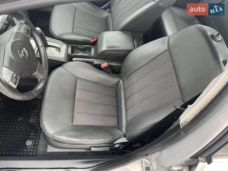 Седан Opel Vectra 2008 в Мукачево