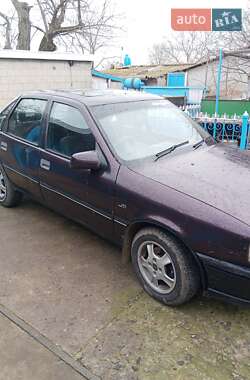 Седан Opel Vectra 1990 в Татарбунарах