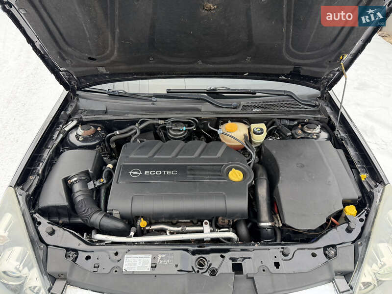 Седан Opel Vectra 2006 в Умані